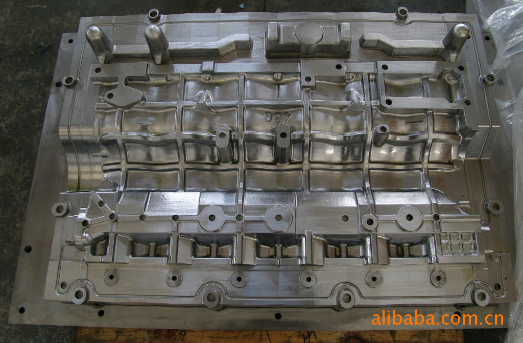 廠家直銷重力澆鑄模具與鋁產品模具的優勢與應用